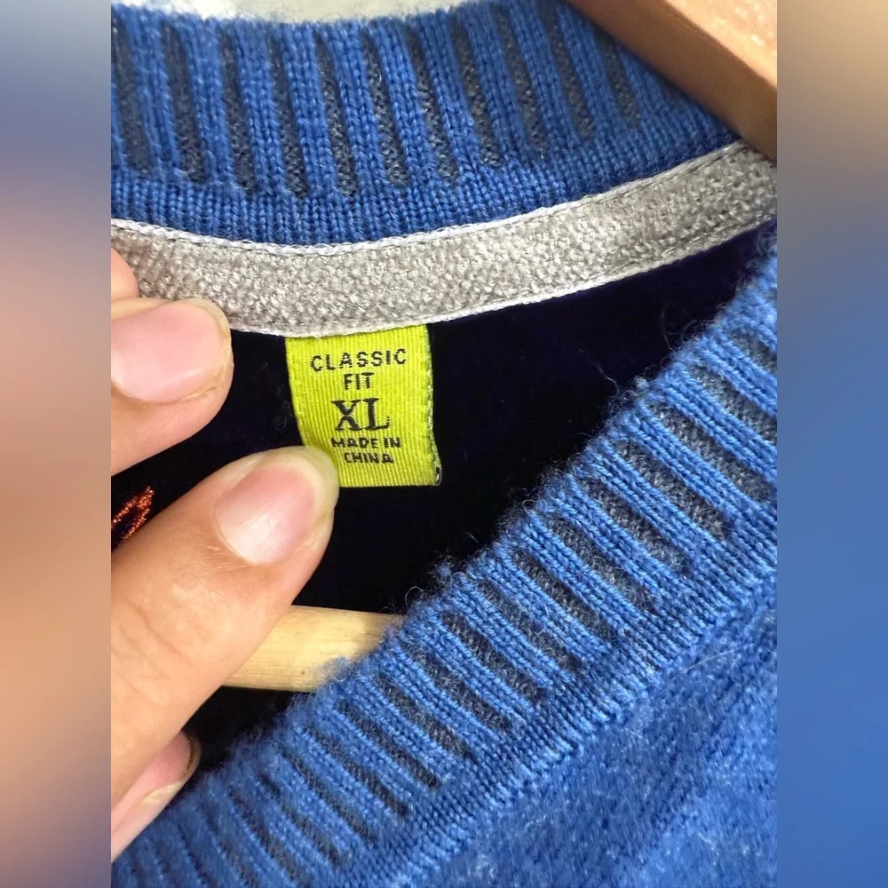 Robert Graham Cobalt Blue V-Neck Knit Sweater